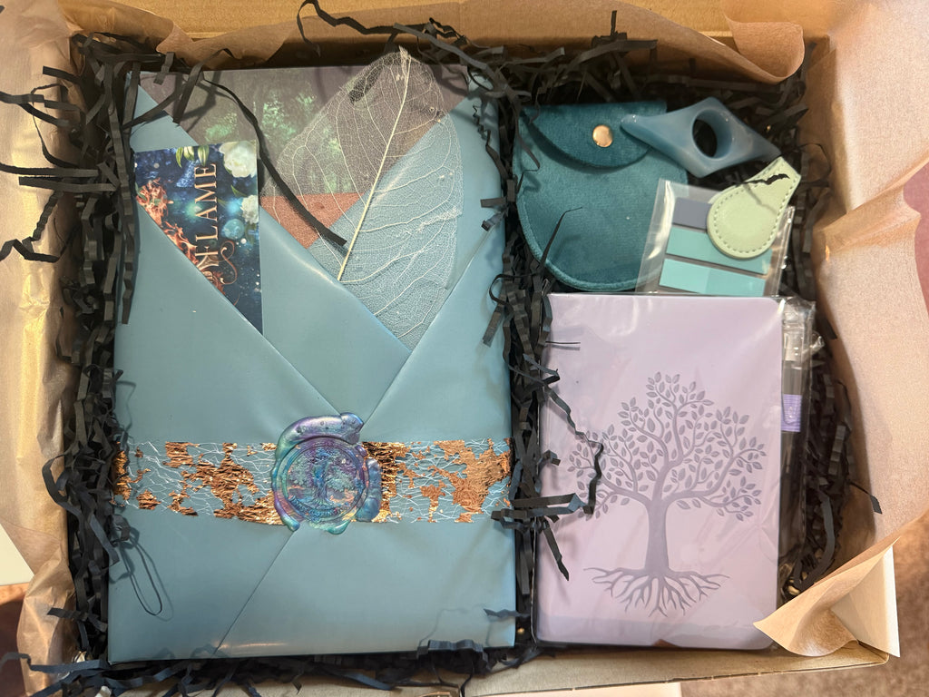 Deluxe Hardcover Collectors Gift Set